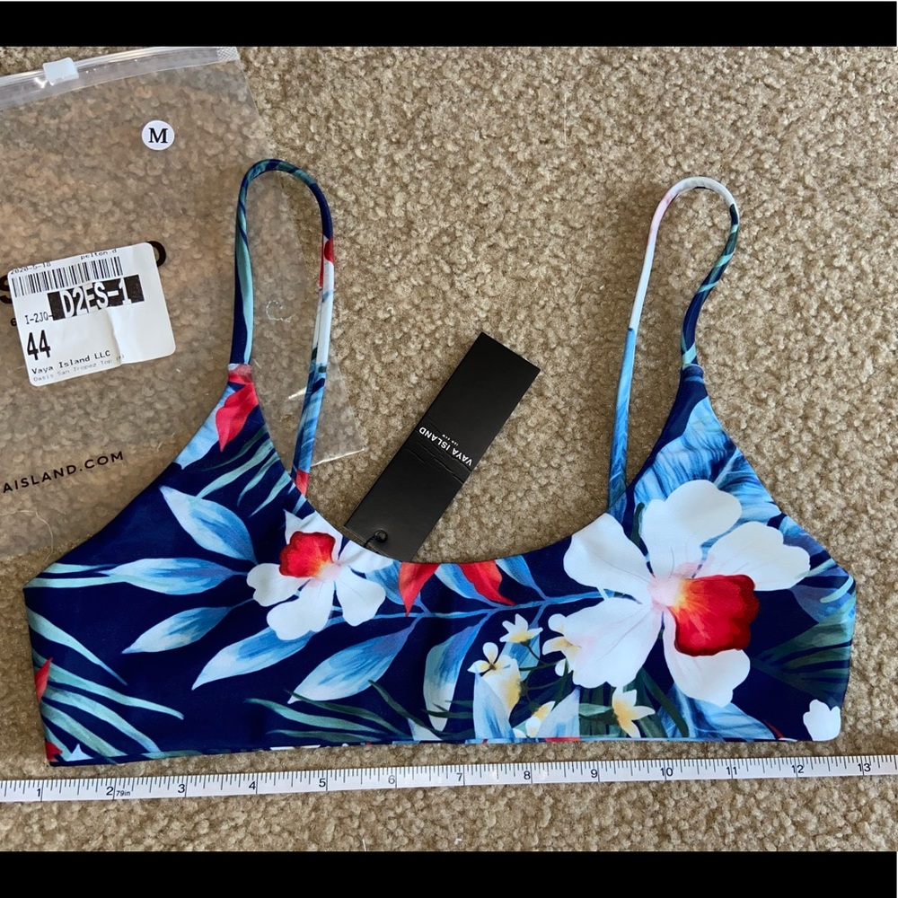 Vaya Island San Tropez Oasis Swim Top -Medium